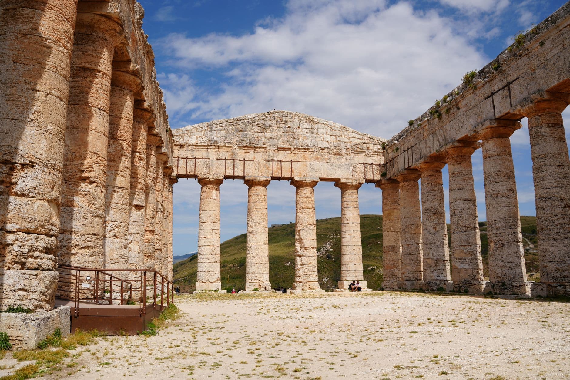Temple dorique de Ségeste, dans l'ouest de la Sicile